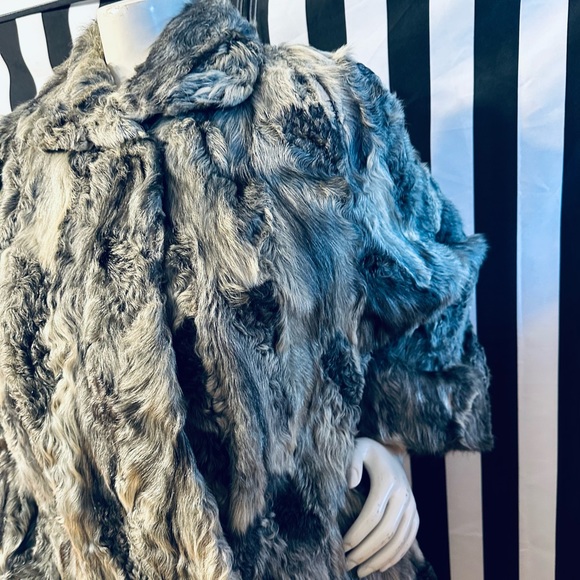 Donaldson’s of Minneapolis Vintage Full Length Gray Curly Goat Fur Coat - Picture 9 of 10
